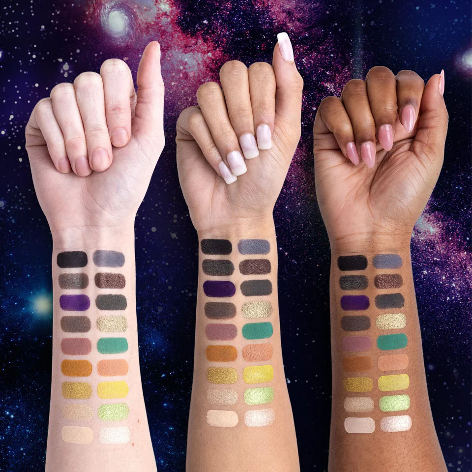 Jeffree Star Abduction palette swatches