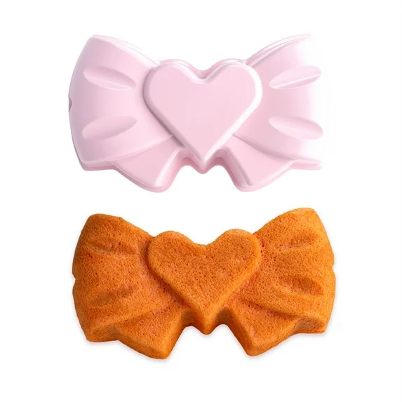 Paris Hilton Bow Shaped Cake Pan Pink